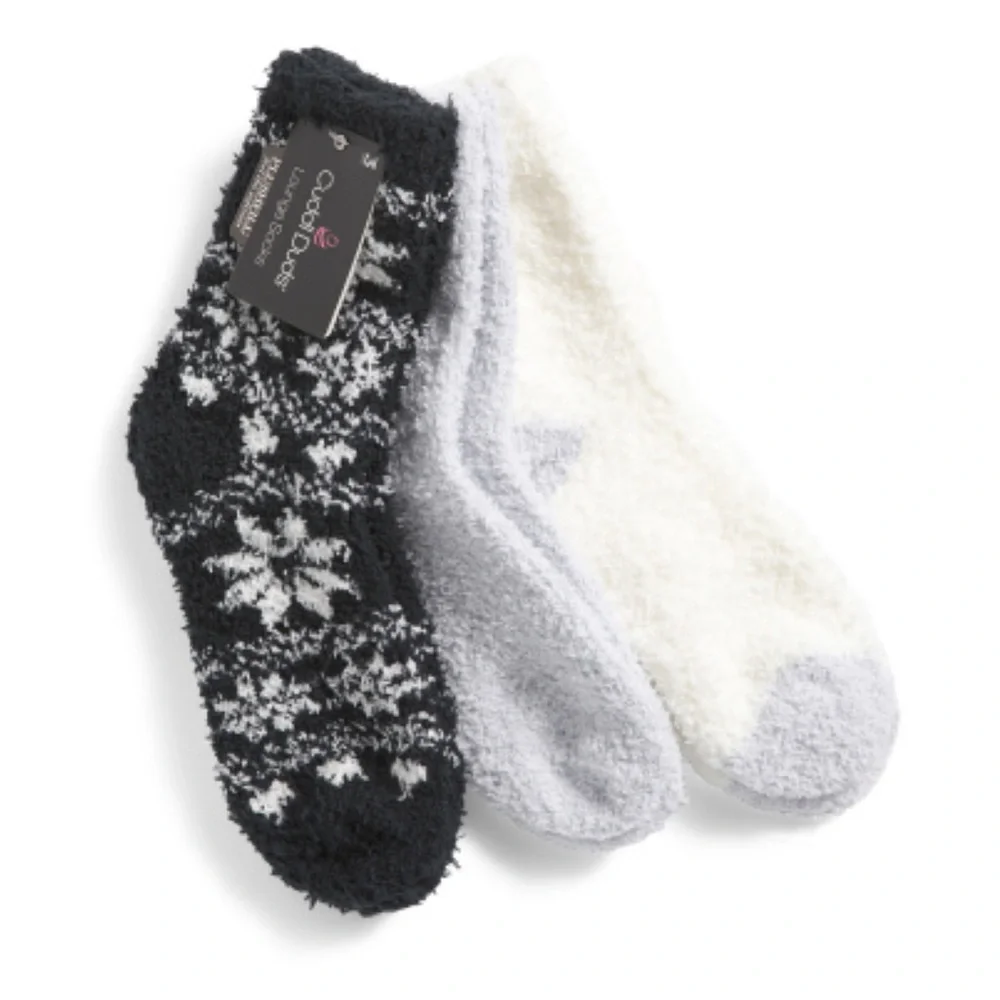 Cuddl Duds Black and White Lounge Socks. 3 pair